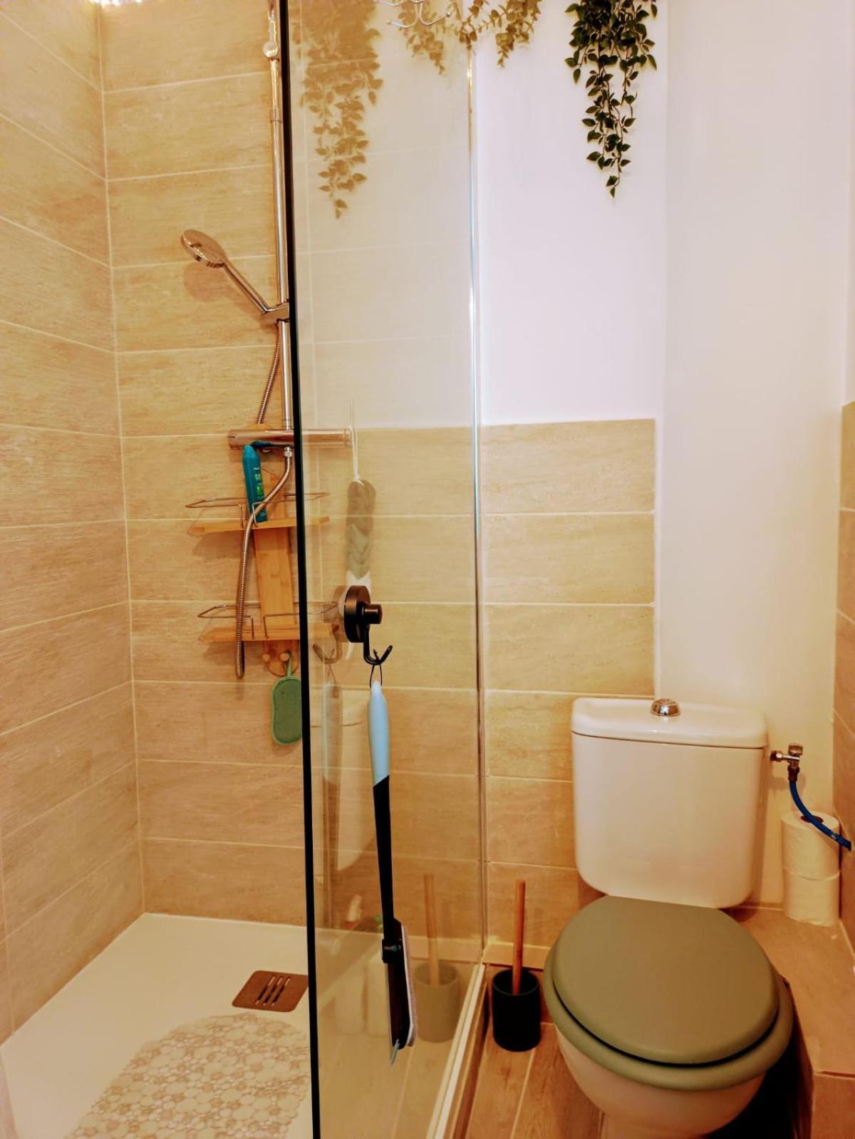 Le Cosy Centre, 2 2 Bathrooms, Free Wifi, Lift, Central, Renovated, Spacious *