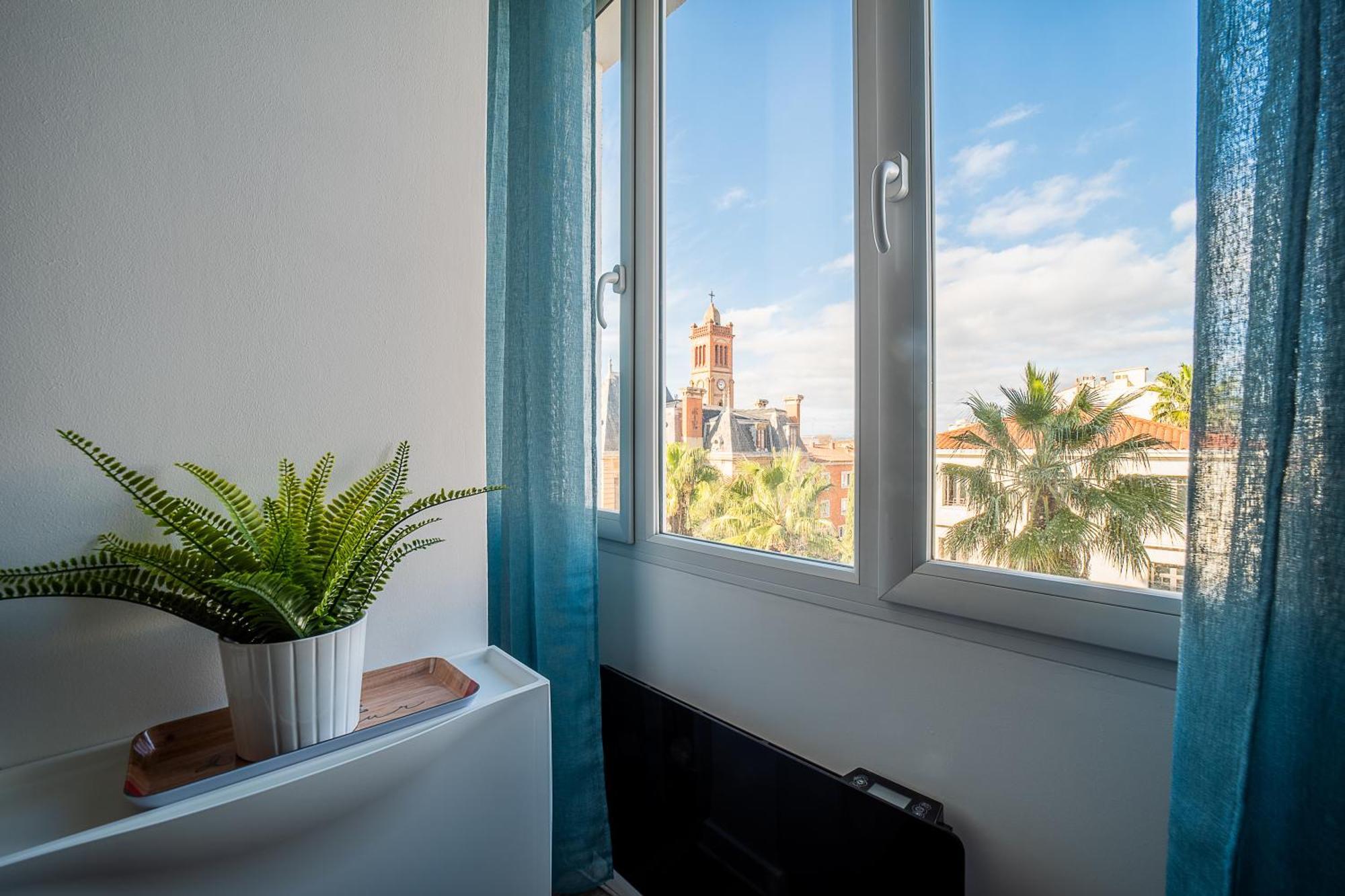 Le Cosy Centre, 2 2 Bathrooms, Free Wifi, Lift, Central, Renovated, Spacious Perpignan